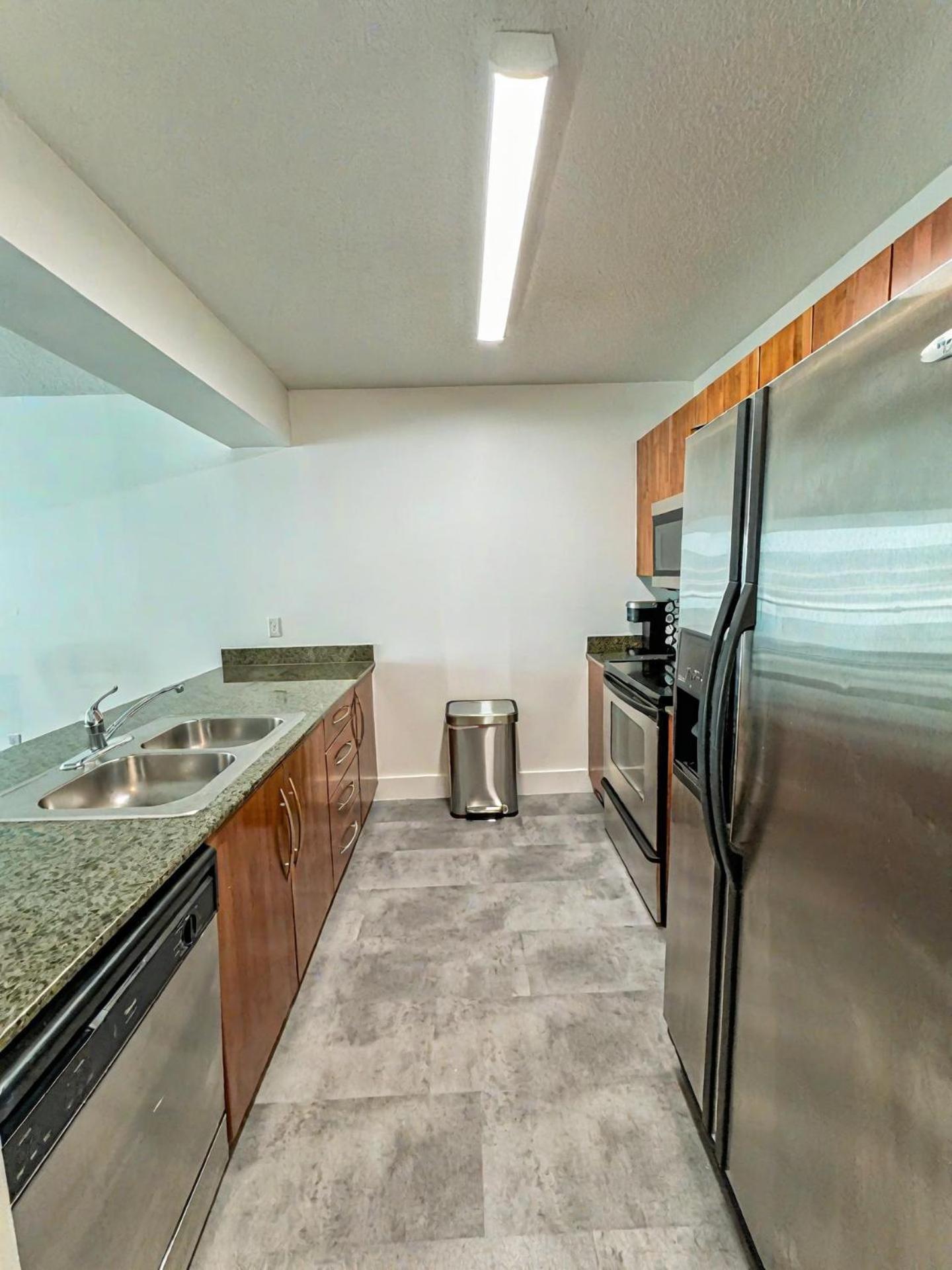 דירות מיאמי Elegant Centric Vibrant Pool Jacuzzi Free Parking מראה חיצוני תמונה